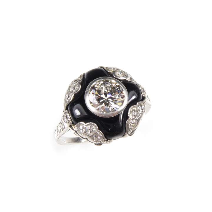 Early 20th century diamond and onyx cluster ring